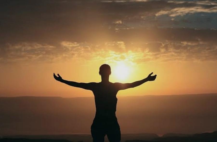 Gratitude for Manifestation: The Master Key to Attract Your Desires image
